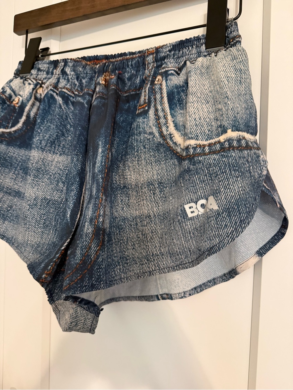 BOA Women’s Medium AeroPro Split Running “Jorts” - Picture 4 of 5